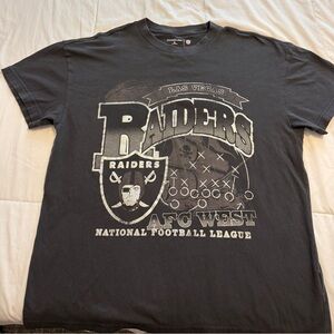 Abercrombie & Fitch Black Las Vegas Raiders Graphic Tee